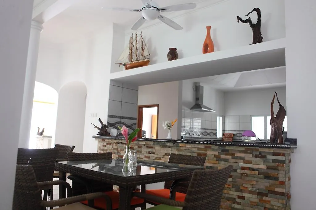 Grann Kaz Guest House Anse a La Mouche 3*,